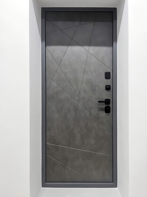 Серая дверь MDF